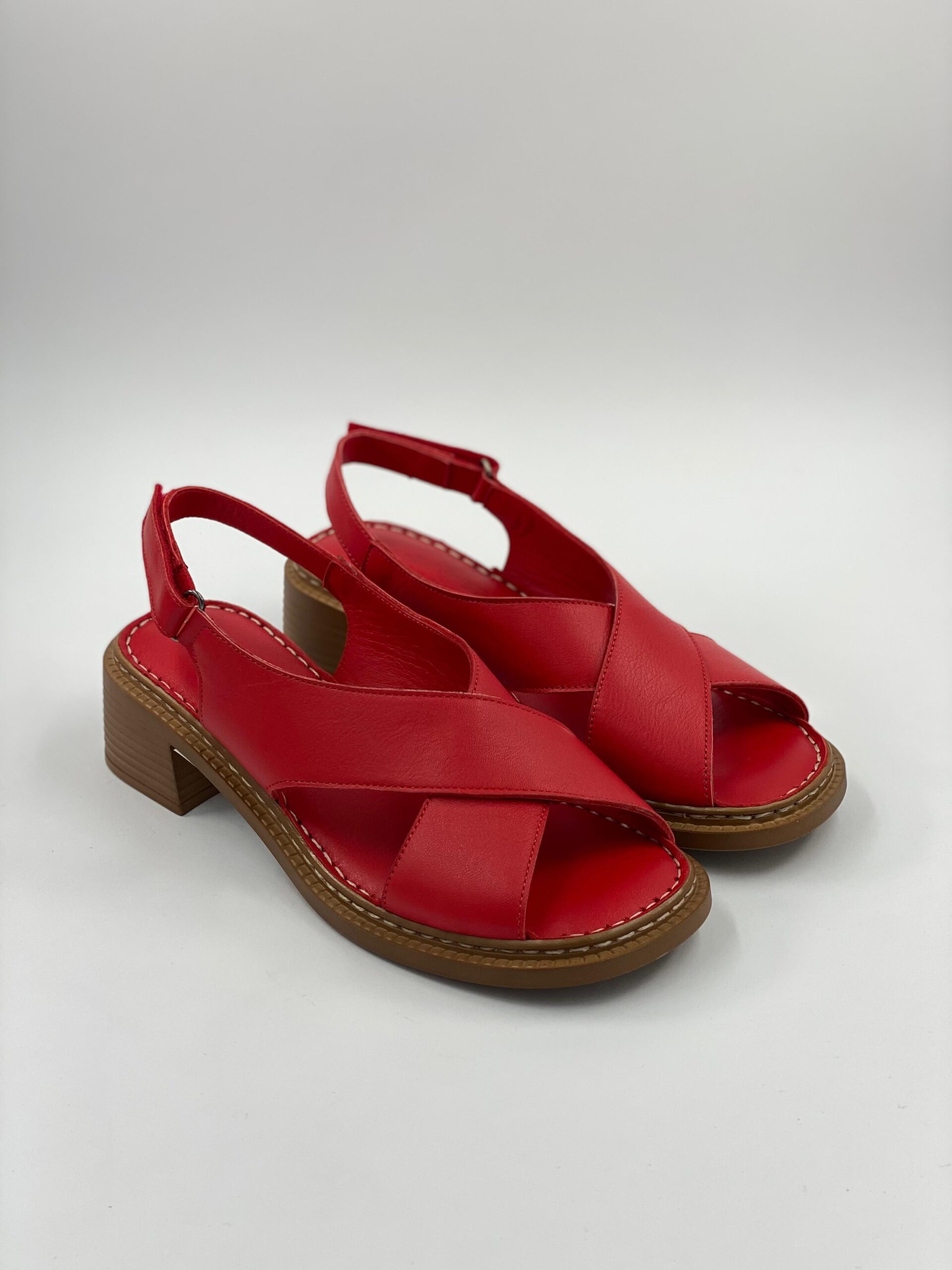 IMG-20250524-WA0103 Sandale me take - Figura 1