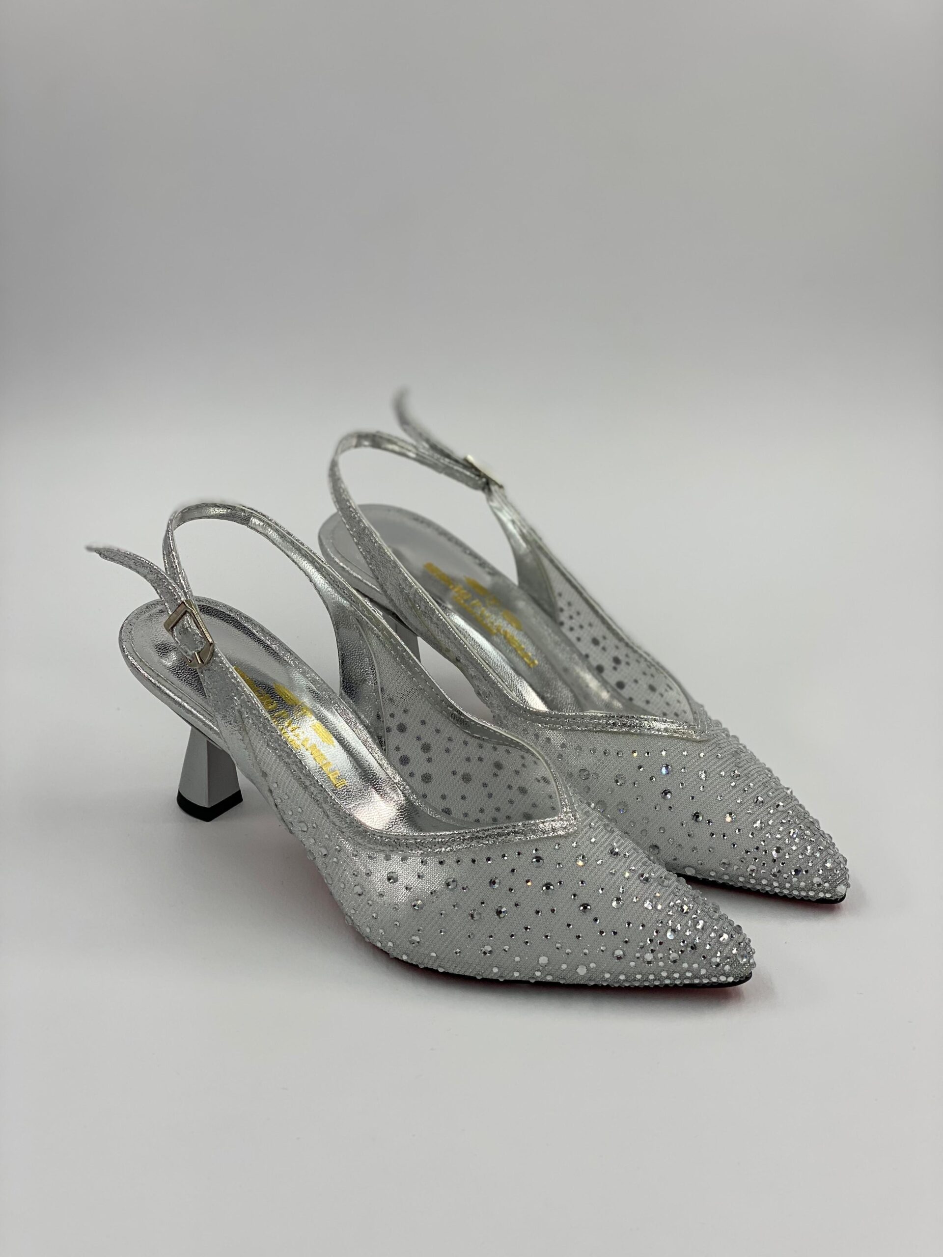 IMG-20250630-WA0021 Kepuce/sandale femrash U - Figura 1