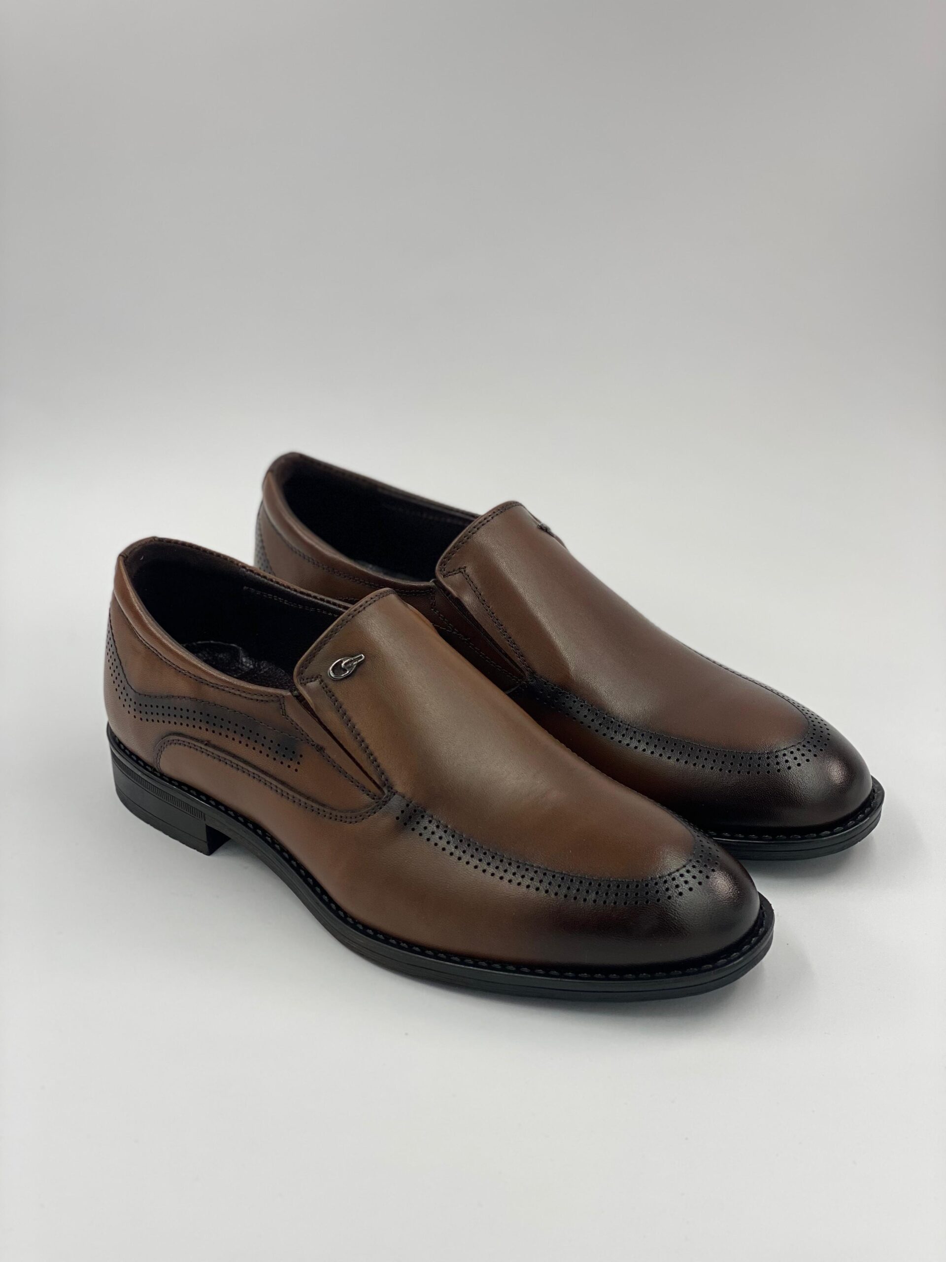IMG-20250811-WA0031 Kepuce klasike - Figura 1